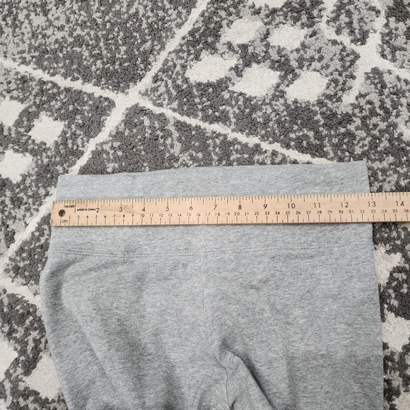 Nike Grey women's size medium biker shorts - Picture 4 of 7